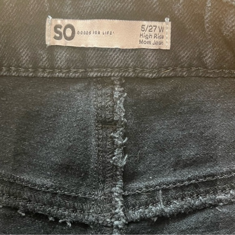 SO Juniors Black High Rise Distressed Mom Jeans. Ankle‎ Size 5 Waist 27 - Picture 2 of 10